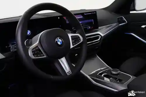 BMW 318i Touring 2024