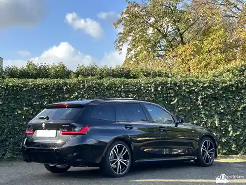 BMW 318i Touring 2024