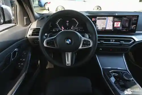BMW 318i Touring 2024