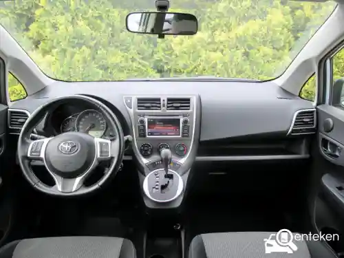 Toyota Verso-S 1.33 2014