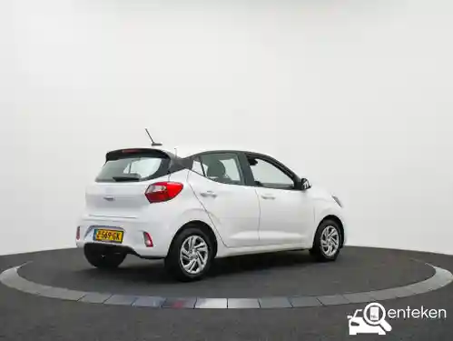 Hyundai i10 1.0 2024