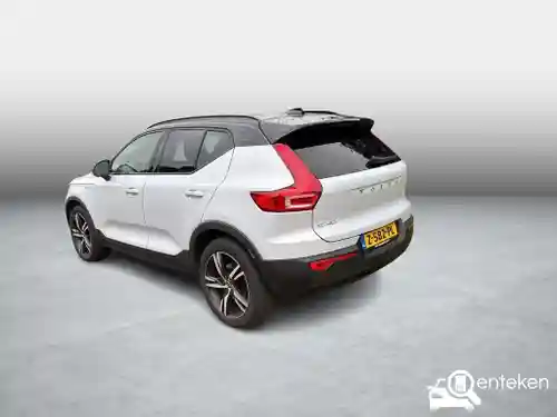 Volvo XC40 Recharge Plug-in Hybrid T4 2021
