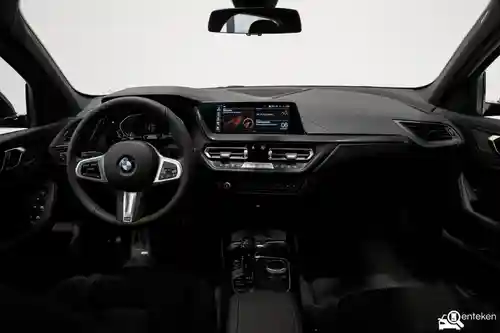 BMW 118i 2024