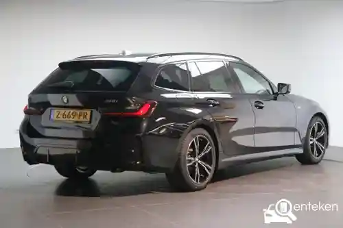 BMW 318i Touring 2024