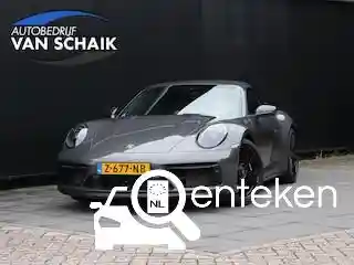 Porsche 911 Carrera Cabriolet 4 GTS 2023