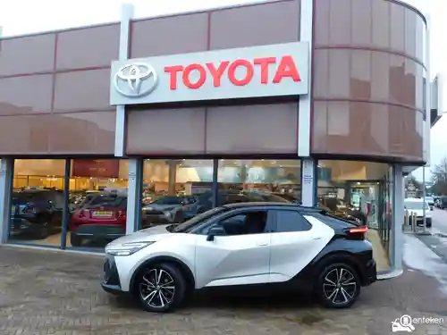 Toyota C-HR 2.0 Hybrid 2024