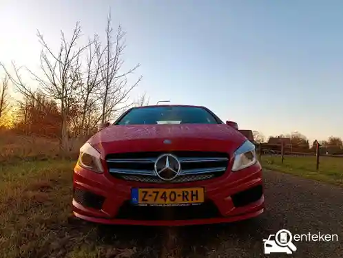 Mercedes-Benz A 180 2013