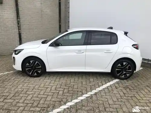 Peugeot 208 1.2 PureTech 100 2024