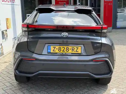 Toyota C-HR 1.8 Hybrid 2024