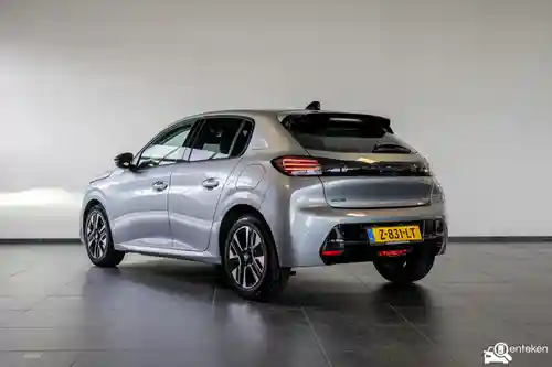 Peugeot 208 1.2 PureTech 100 2024