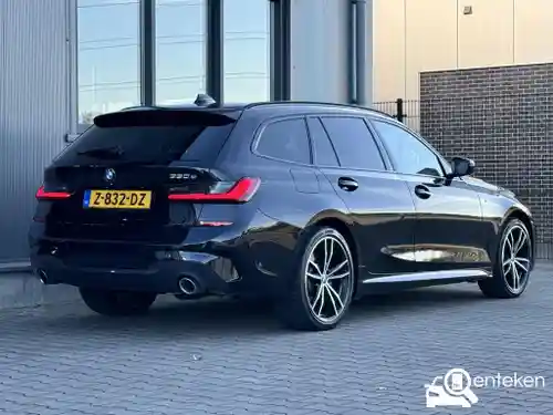 BMW 330e Touring 2020