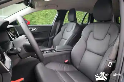 Volvo V60 T6 2024