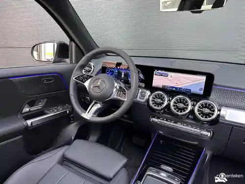 Mercedes-Benz EQB 250+ 2024