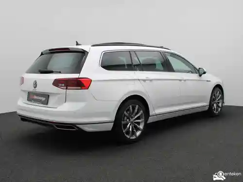 VW Passat Variant GTE 2021