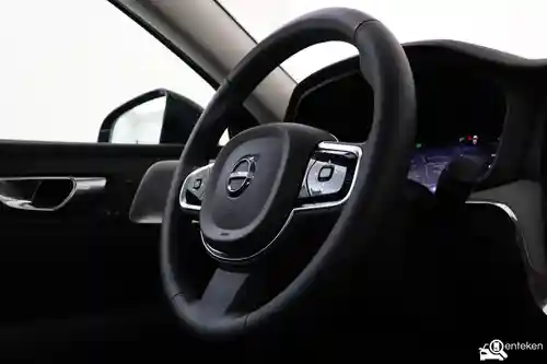 Volvo S60 T8 2024