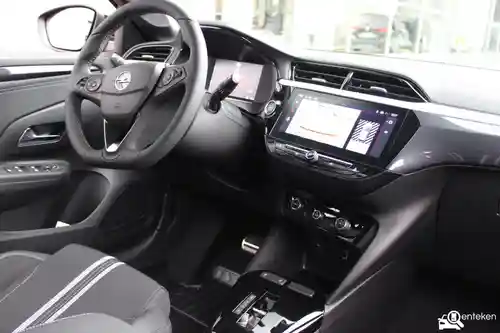 Opel Corsa 1.2 DI Turbo 2024