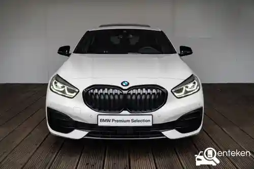 BMW 118i 2024