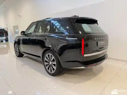 Land Rover Range Rover P550e 2024
