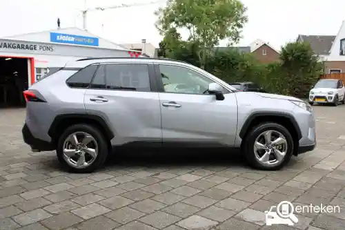 Toyota RAV4 2.5 Hybrid 2019