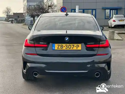 BMW 330i 2019