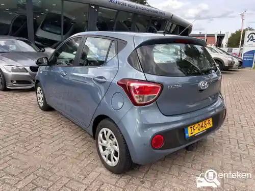 Hyundai i10 1.0 blue 2019