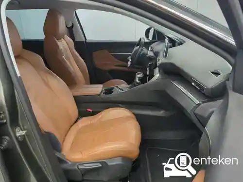 Peugeot 5008 1.2 PureTech 130 2019