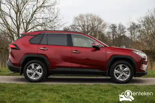 Toyota RAV4 2.5 Hybrid 2019