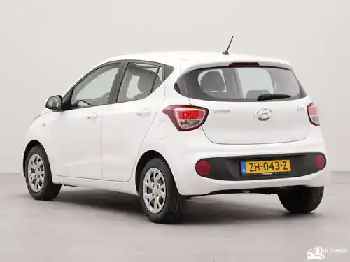 Hyundai i10 1.0 blue 2019