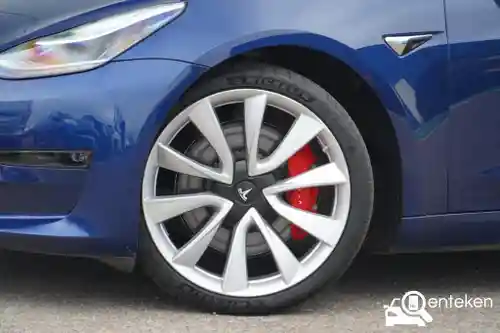 Tesla Model 3 Performance 2019