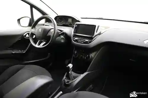 Peugeot 208 1.2 PureTech 82 2019