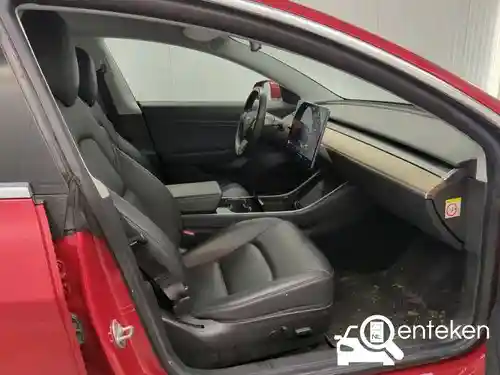 Tesla Model 3 Standard Range Plus 2019