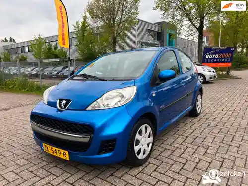 Peugeot 107 1.0 70 2011