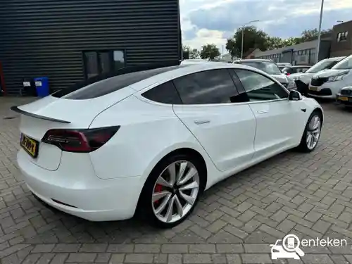 Tesla Model 3 Performance 2019