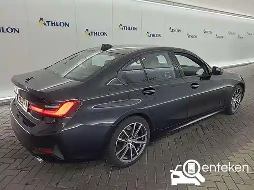 BMW 320i 2019