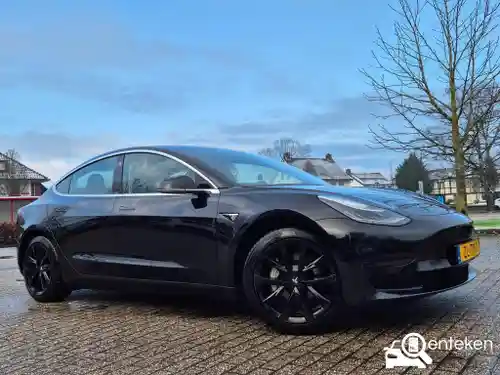 Tesla Model 3 Standard Range Plus 2019