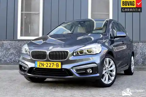 BMW 225i Active Tourer 2015