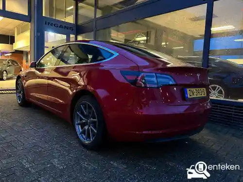 Tesla Model 3 Standard Range Plus 2019
