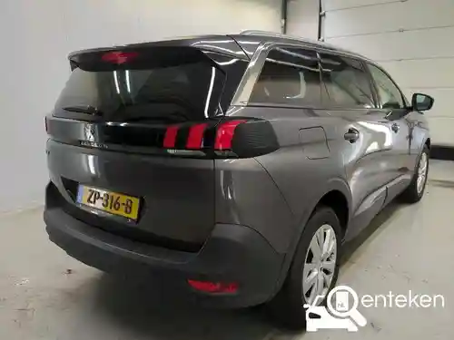 Peugeot 5008 1.2 PureTech 130 2019
