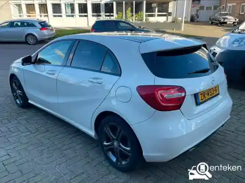 Mercedes-Benz A 180 2013