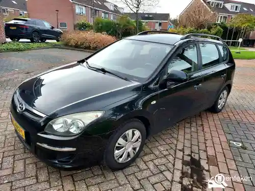 Hyundai i30 cw 1.4 blue 2010