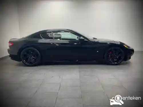 Maserati GranTurismo S 2010