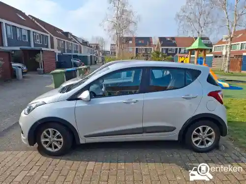Hyundai i10 1.0 blue 2016