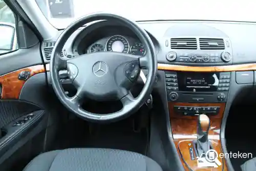 Mercedes-Benz E 200 T-model 2005