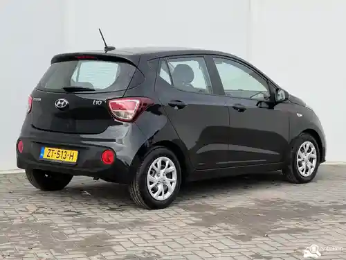 Hyundai i10 1.0 blue 2019