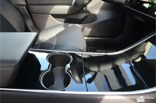 Tesla Model 3 Standard Range Plus 2019
