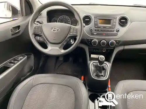 Hyundai i10 1.0 blue 2019