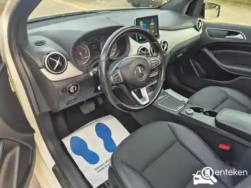 Mercedes-Benz B 200 2015