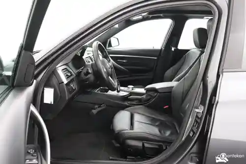 BMW 318i Touring 2019