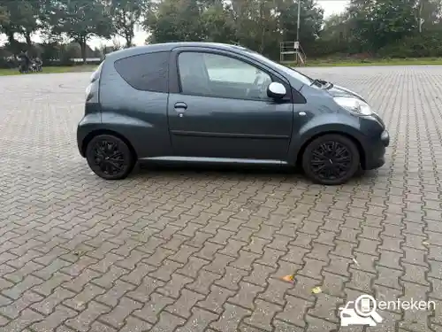 Peugeot 107 1.0 70 2005